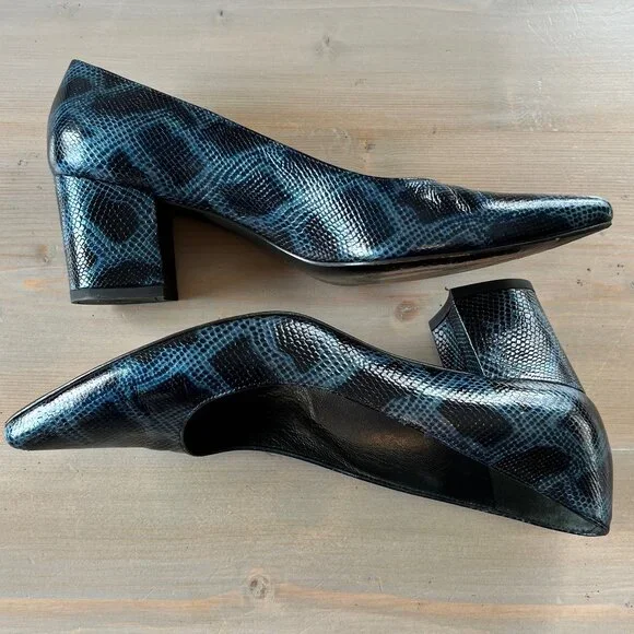 Stuart Weitzman First Class Blue Rattler Pumps - Picture 4 of 10